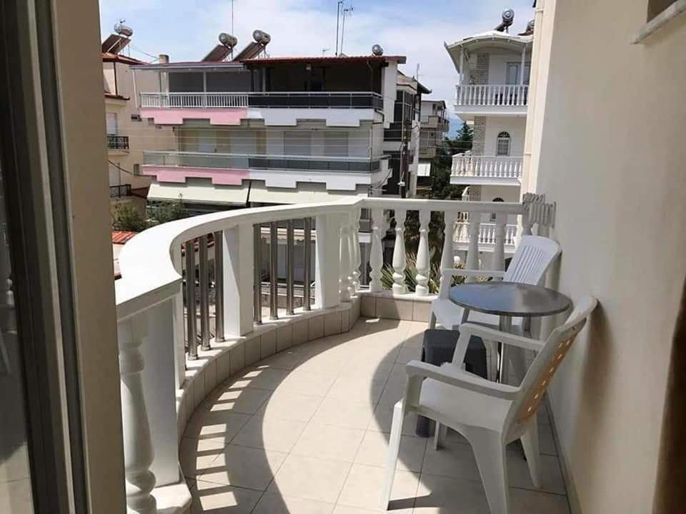 Paralía Villa Savvidis מראה חיצוני תמונה